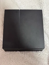 Sony PlayStation 4 500 GB black, everything works comes with 2 controllers