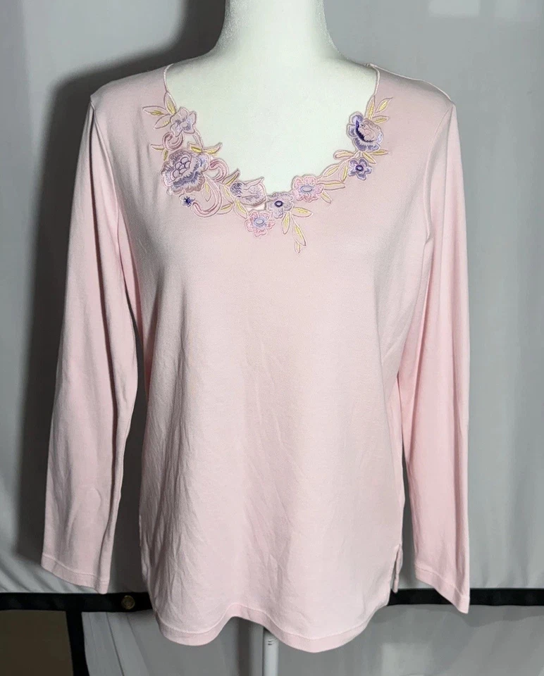 Together Classics Women’s Embroidered Flower Long Sleeve Pink Sz M Pretty Spring - Image 2 of 4