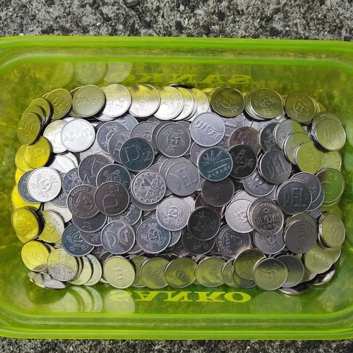 1000 PACHISLO SLOT MACHINE TOKENS - Standard 984" 25mm used