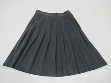 Sag Harbor Petite Women's Mid-Rise Size 10 Gray Pleated Knee-Length Skirt