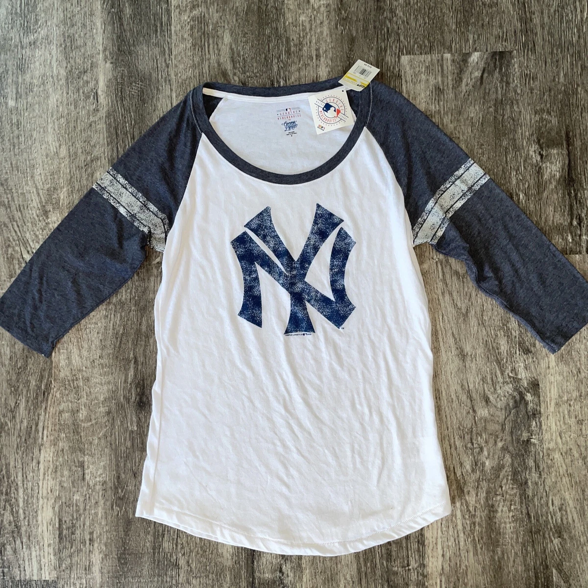 ny yankees white t shirt