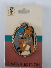 DEC Disney Employee Center Princess Pals Pocahontas Meeko friends LE 200 Pin