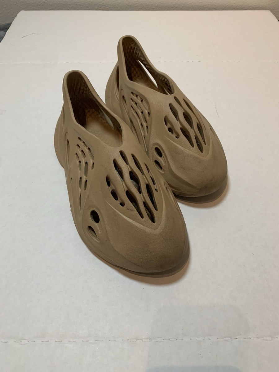 フォームランナー　箱無し　us10 28センチ 2025年最新】Yahoo!オークション -yeezy foam runnerの中古品