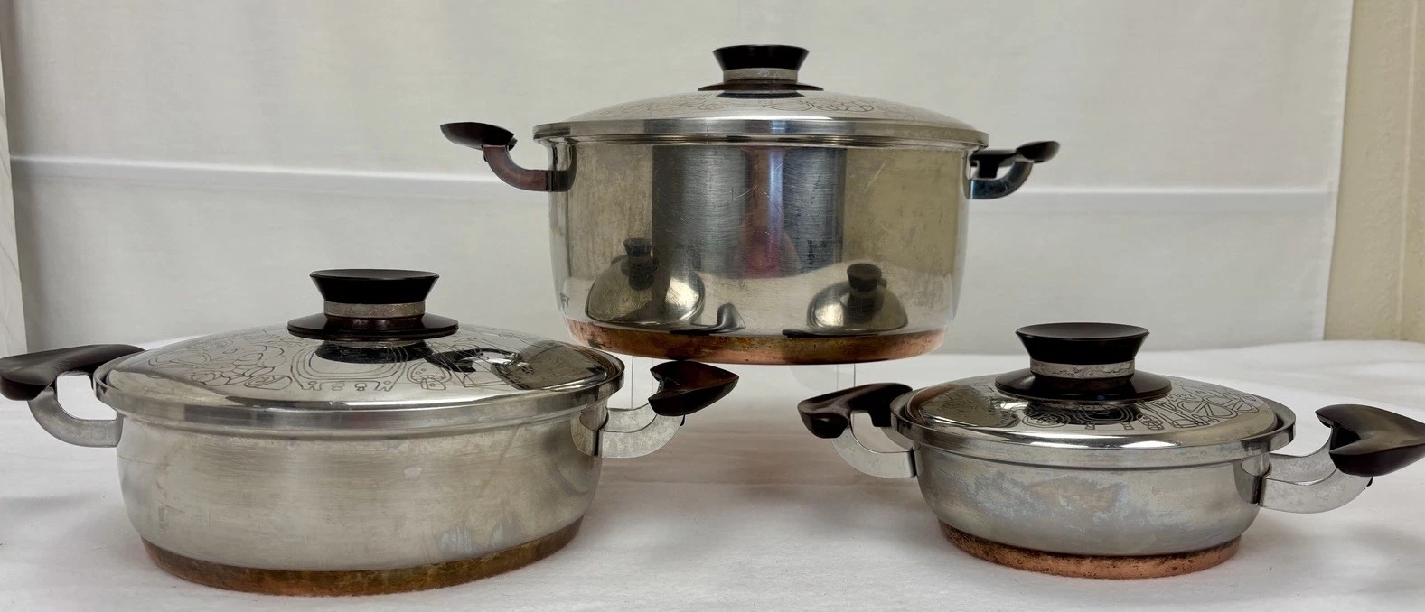 RARE VTG PRESTO PRIDE 6 Pc Set Etched Lids 18/8 Stainless Steel Copper Core MCM
Opens in a new windo