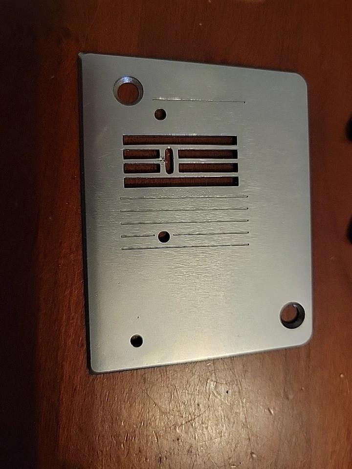 Brother VX-1100 Sewing Machine Replacement OEM Part Feed Dog And Feed Dog Plate - Image 2 of 3