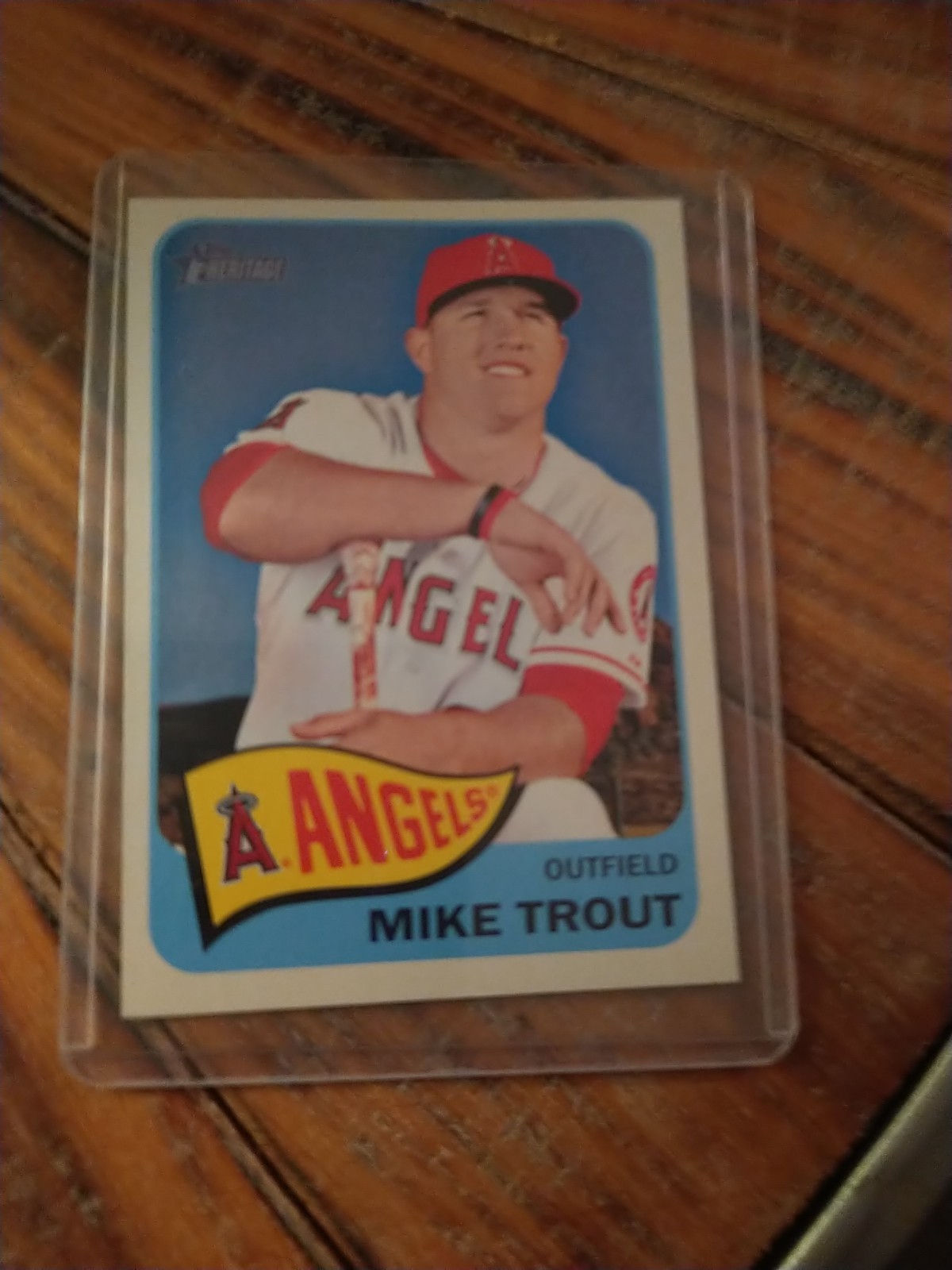 2014 Topps Heritage - Action Variation Mike Trout #250