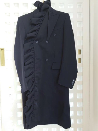 LOUIS VUITTON（LV） Cappotto Louis Vuitton lana navy con volant taglia 44 autentico dal Giappone