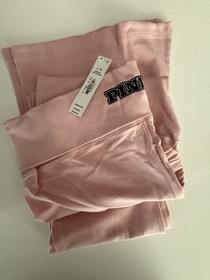 Victoria&rsquo;s Secret PINK 4 Piece Lot (2) Flare Leggings PJ&rsquo;s Pullover PLUS BONUS