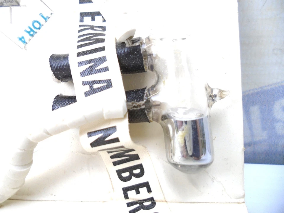 MAGNETROL 89-7101-008 - 2 cables - PLC-1 - INTERRUPTOR DE CONTROL 897101008 (NUEVO en CAJA) Foto 4 de 4