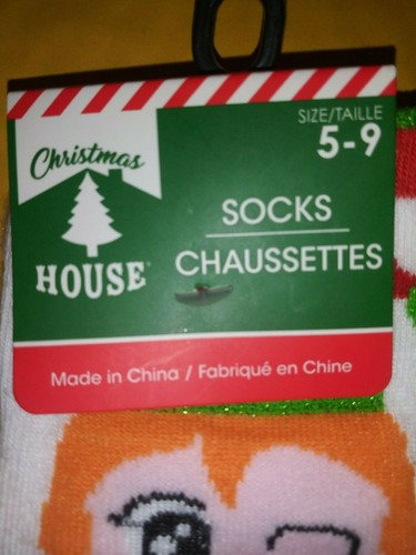 1 pair girl fashion crew socks size 5-9 Girl Elf taking Selfie - Picture 2 of 3