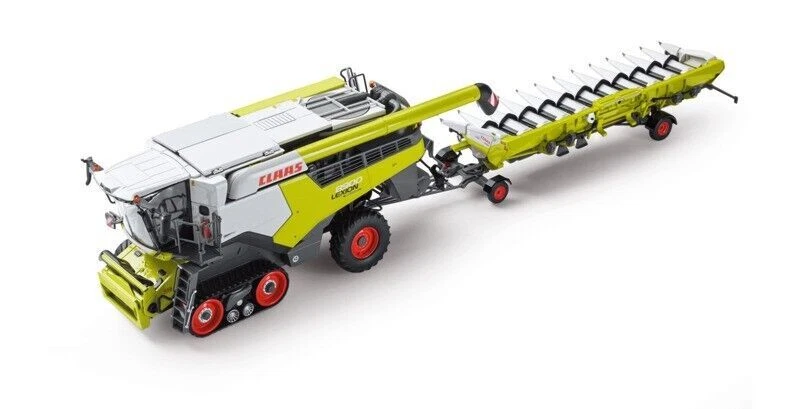 CLAAS LEXION 8900 TT 1:32 Scale Combine with CORIO 1275 C CONSPEED Corn Head - Image 3 of 4