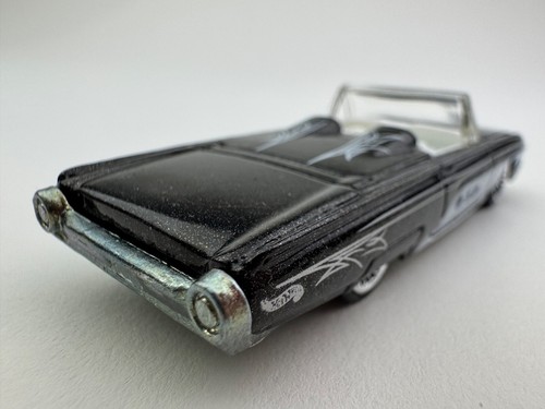 Hot Wheels 1963Ford Thunderbird Lowrider Pinstripes - Picture 4 of 8
