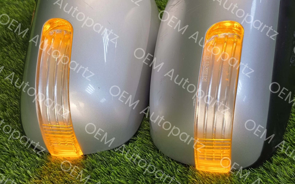 Espejos retrovisores laterales plegables eléctricos con luces indicadoras usados Toyota Yaris, vitz 05-09 Foto 2 de 4