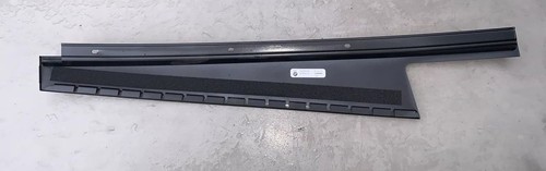 BMW OEM 2014-2016 X5 Exterior-Rear-Applique Window Trim Panel Right 51227289652 - Picture 3 of 3