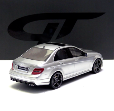 AUTOart Mercedes-Benz C63 AMG 1:18 ホワイト AUTOart Mercedes-Benz C63 AMG 1:18 ホワイト AUTOart Mercedes