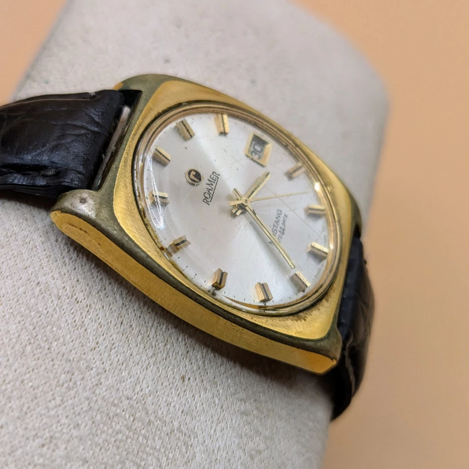 Roamer mustang automatic watch. Running. Spares/repairs. No crown 471-1230.601 - Image 2 of 4
