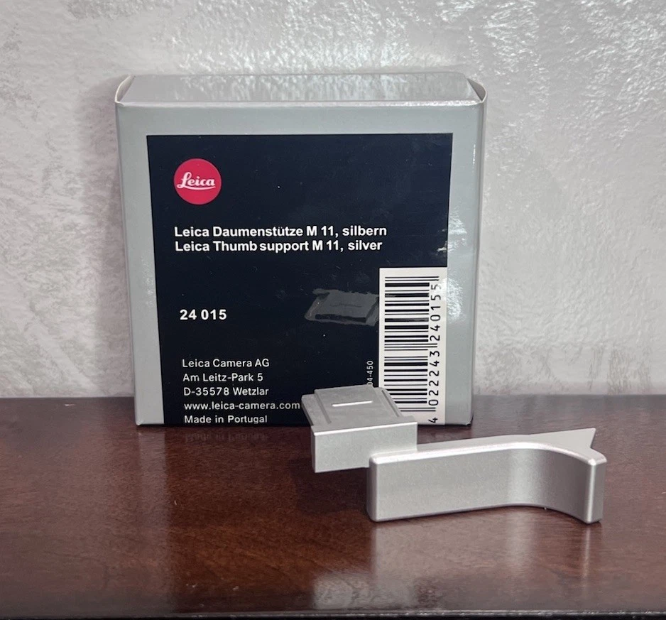 Genuine Leica M10 / M11 Thumb Support - Silver (24015) for M10 *U.S* - Image 3 of 4