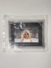 2015 Taylor Swift Magnetic Picture Frame 2 Piece from World Tour 1989 Concert