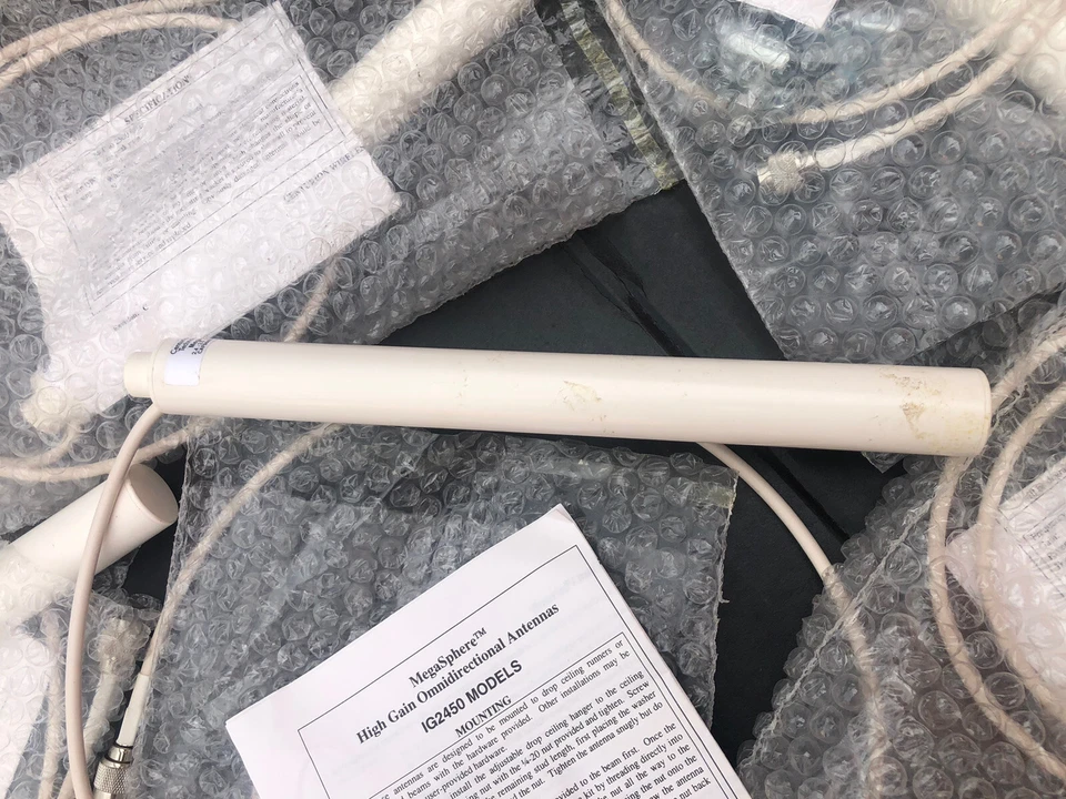 SET 5 Laird 2.4 GHz MegaSphere Omni Directional In-Building Antenna IG2450-SM36 - Image 3 of 4