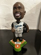 2001 Cliff Floyd Florida Marlins Autographed  SGA Bobblehead In Original Box