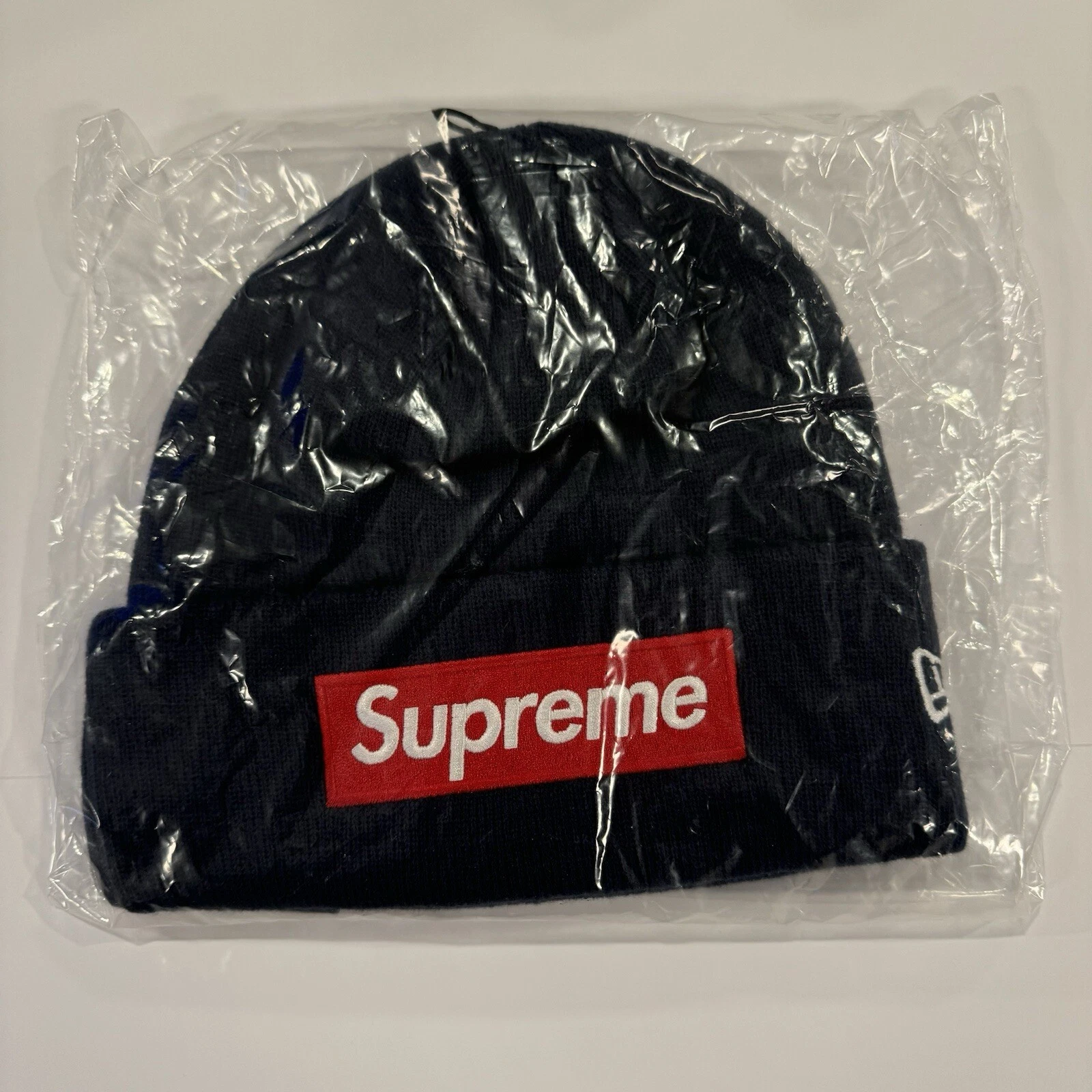 Supreme New Era Box Logo Beanie Navy FW24, avec preuve d'achat.