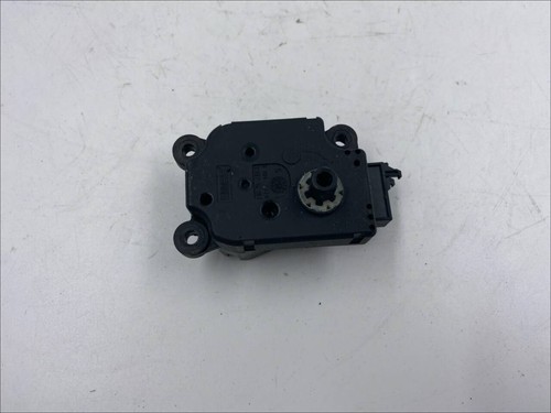 MERCEDES- BENZ E W211, HEATER FLAP ACTUATOR MOTOR MODULE A2038201642 - Picture 2 of 3