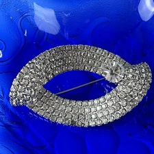 Vtg Art Deco Era Rhinestone Swirl Brooch Pin - Clear Crystal - Silvertone - 3”