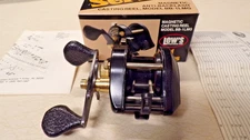 LEW'S CHILDRE FISHING REEL W/ BOX - BROWNING BB-1LMG - CLEAN & WORKS GREAT