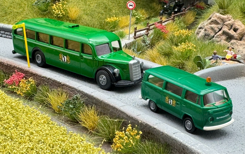 Mercedes O 5000+VW T2 Bus Betriebsaufsicht Basler Verkehrs Betriebe Brekina 1:87