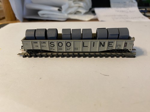 N SCALE 9 STEEL COILS and 3 RACKS for GONDOLAS, FLATBEDS or BOXCARS - Picture 9 of 11