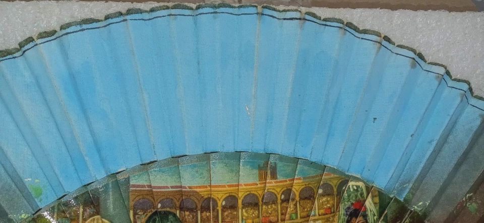 Ventilador de mão dobrável flamenco espanhol vintage tecido de madeira pintado à mão Espanha - Imagem 3 de 4