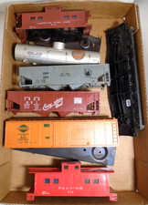 LOT OF AMERICAN FLYER S GAUGE FREIGHT BODIES FRAMES - PARTS OR REPAIRS -SA 1