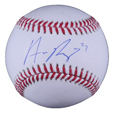 AUSTIN RILEY AUTOGRAPHED BASEBALL - BECKETT AUTHENTICATED - BRAVES POWER HITTER