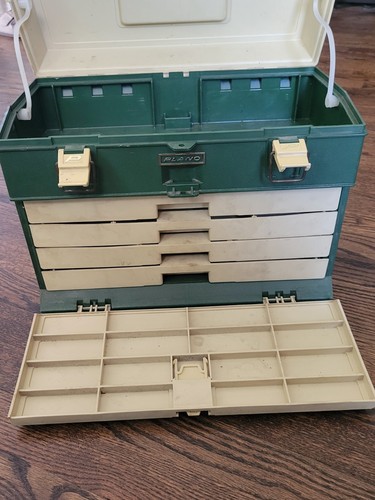 Plano Vintage 787 Large Flip Top 4 Tray Fishing Tackle Box With Latches - Picture 8 of 9