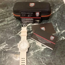 Luminox Navy Seals 7057.wo Quartz Watch Whiteout Water Resistant International