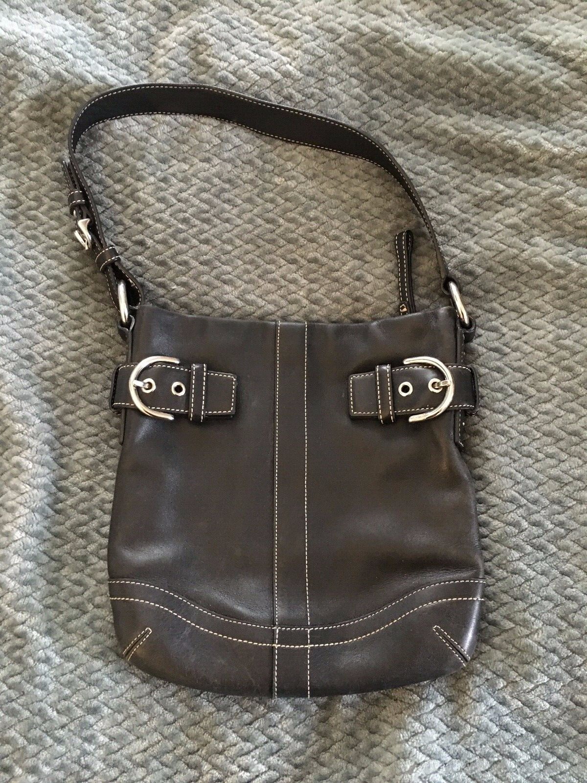 COACH Black Leather Slim SOHO Small Duffle Bag Purse… Gem