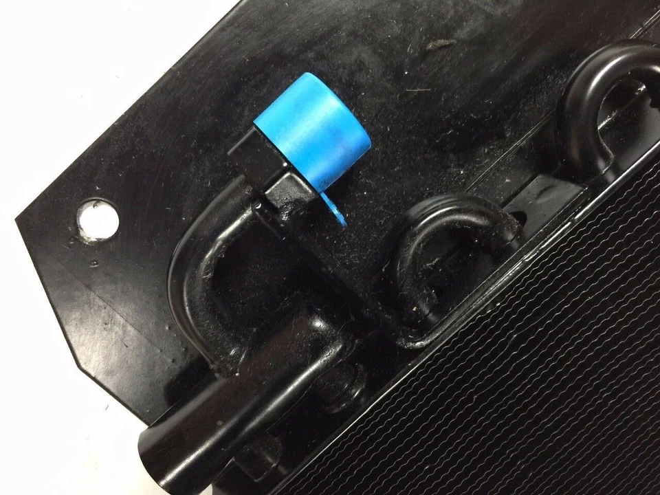 Конденсатор 22-52130-000 подходит для грузовиков повышенной прочности Condor Freightliner Sterling  - Изображение 4 из 4