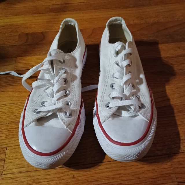 size 5 white converse