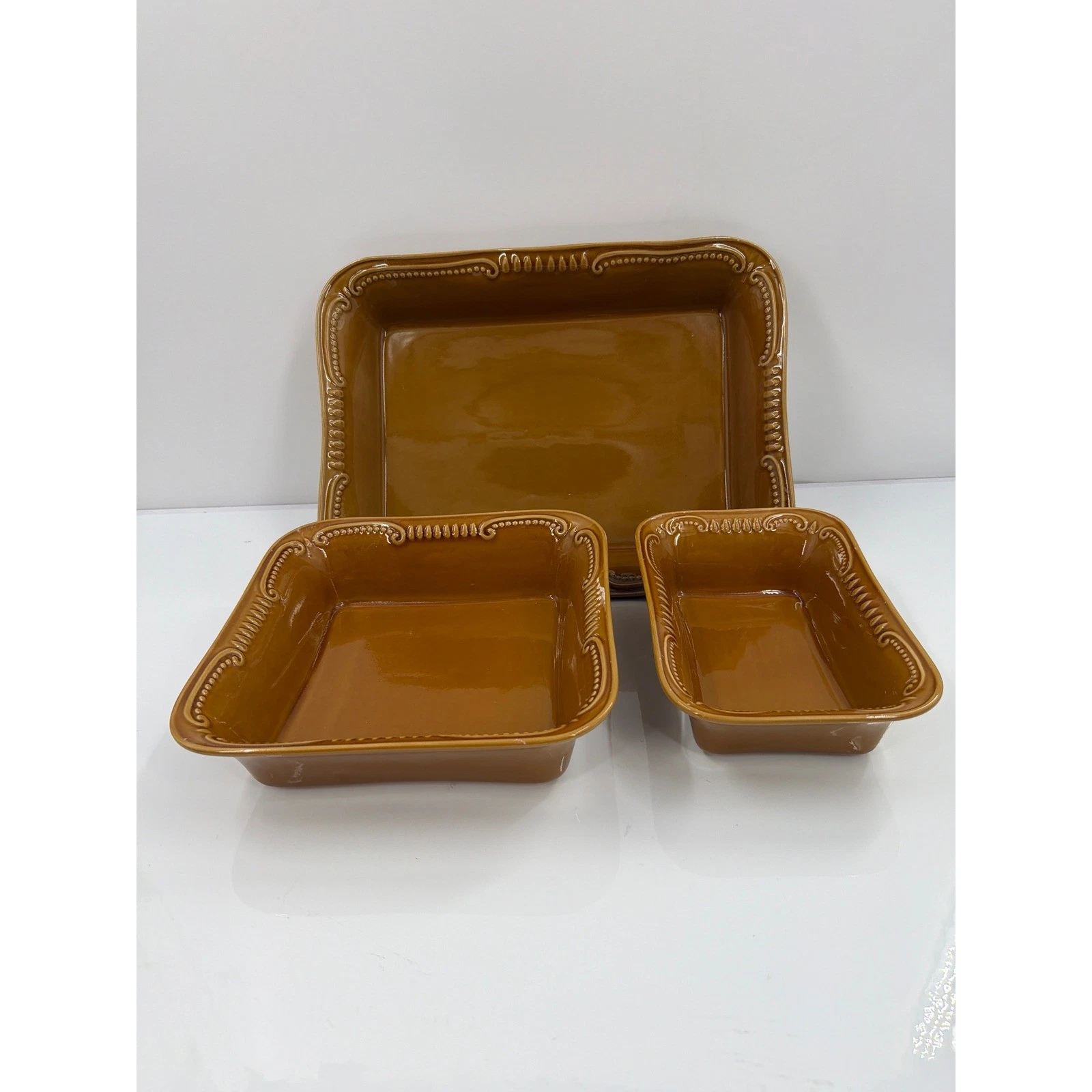 Worldwide Home Products Ceramic Bakeware Set 3pc Brown Beaded Scroll Stoneware