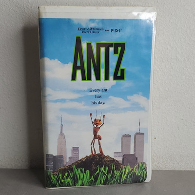DreamWorks Antz VHS NTSC PG Clamshell English 1998 Closed Captioned
