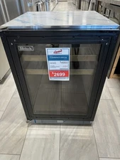 HP24BS44L-24-017B-Perlick 24" UC Beverage Center Panel Reay Left Hinge Display