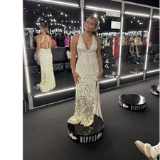 Primavera Ivory Silver Beaded Sequin Formal Gown V-Neck Backless Size 6