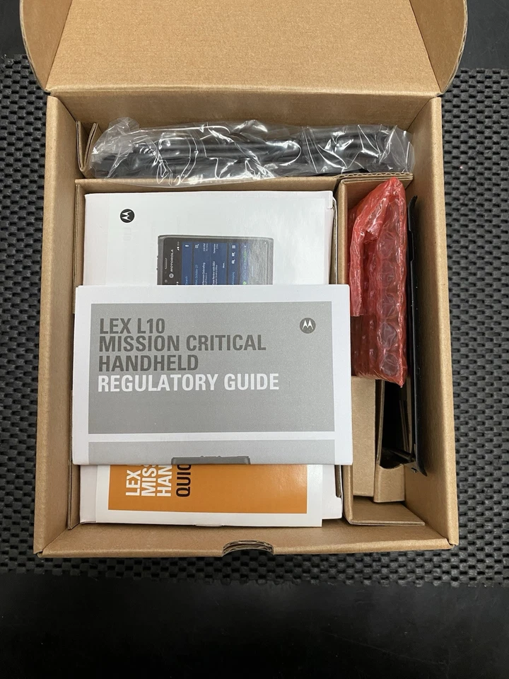 Smartphone Motorola LEX L10 MISSION CRITIAL LTE Android DESBLOQUEADO Doble SIM Foto 3 de 4