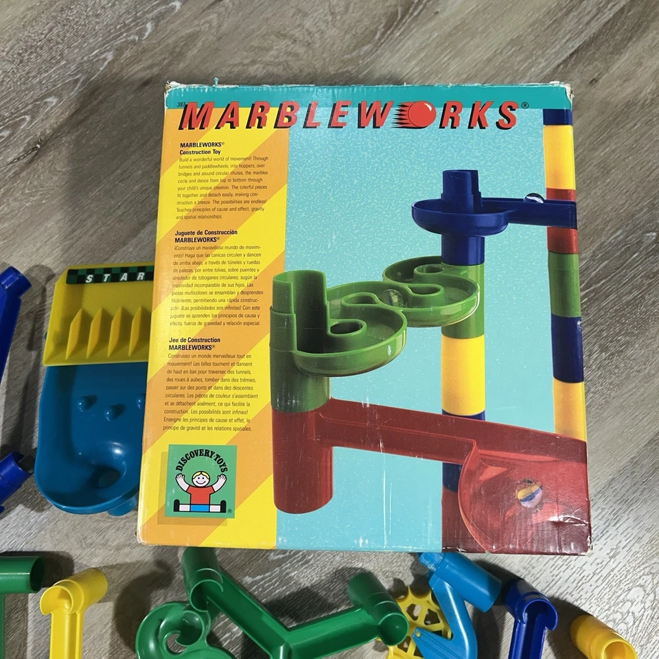 Discovery Toys Marbleworks 90s Raceway Construction Set 120 Pieces Box Marbles - Image 2 of 4