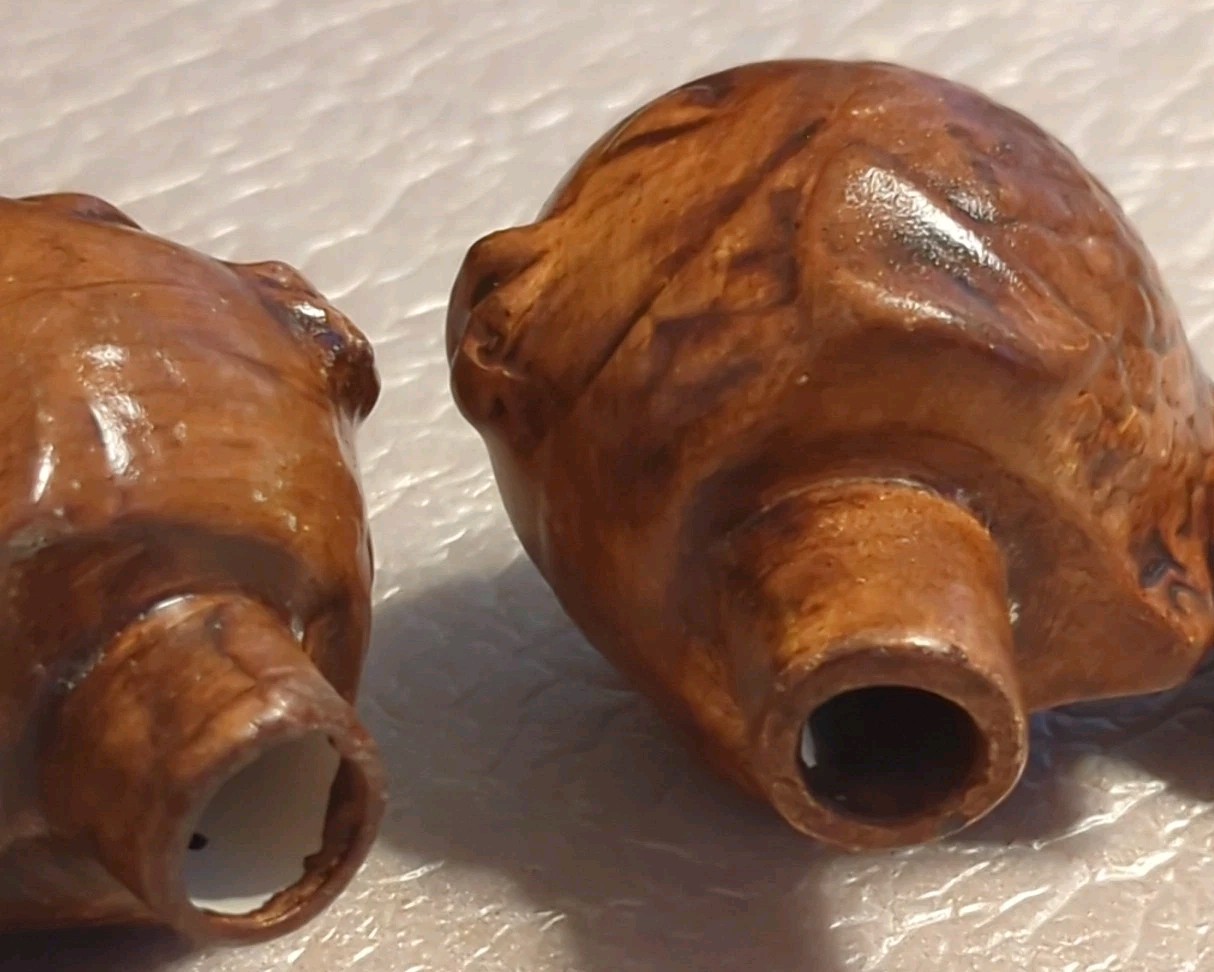 Vintage TREASURE CRAFT Ceramic Salt & Pepper Shakers Hawaii Kissing Fish 