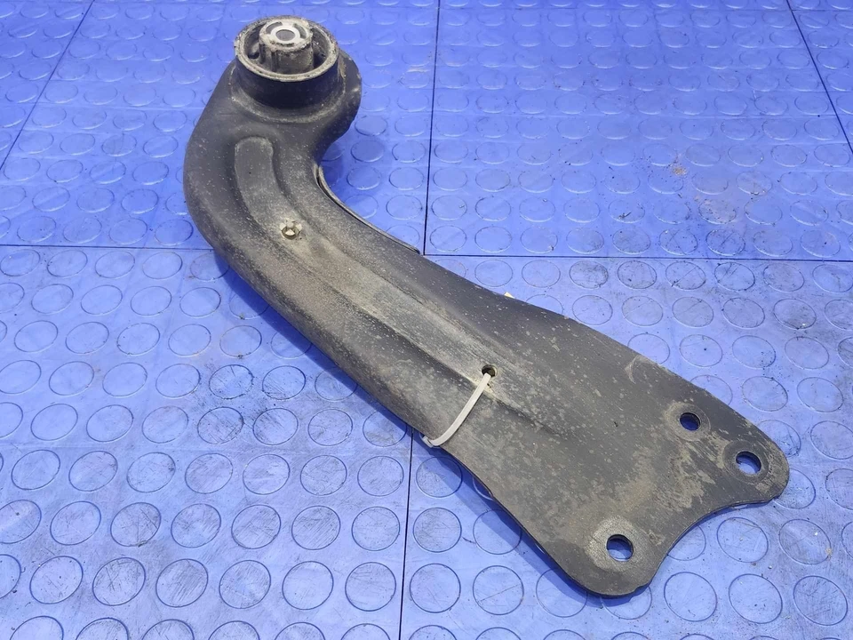 Задний продольный рычаг левый со стороны водителя для Volkswagen Rabbit GTI Eos Jetta от оригинального производителя - Изображение 3 из 4