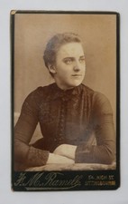 CDV OF A YOUNG VICTORIAN LADY, BY RAMELL OF SITTINGBOURNE (KENT)