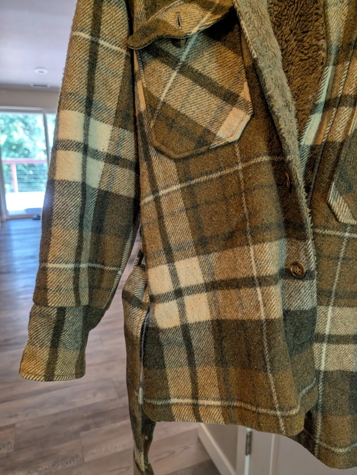 Vintage Women's Woolwich Lined Jacket Size Small - Image 2 of 4