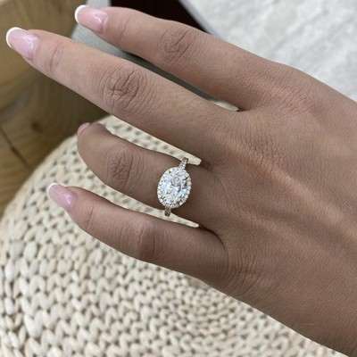 2.7ct IGI Certified E/VVS2 Oval Lab Created Diamond Yellow Gold Engagement Ring