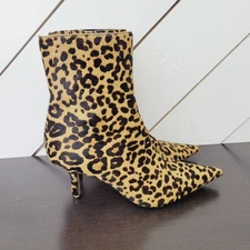 Steve Madden Alston-L Leopard Women's Sz 8 Print Cow Hair Upper Ankle Boots 10PT